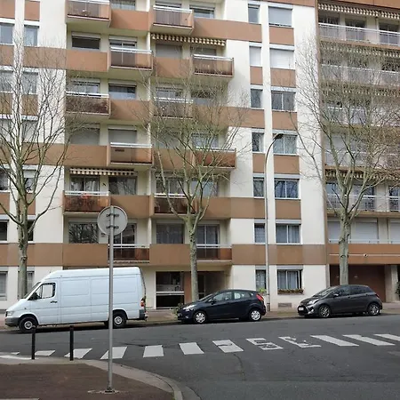 Rue Louis Blanc * Vichy