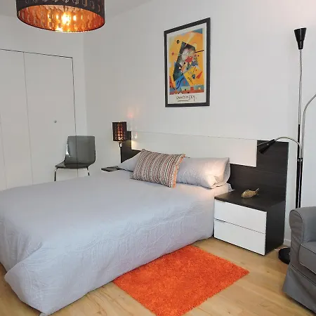 Rue Louis Blanc Apartment
