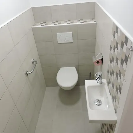 Apartment Rue Louis Blanc